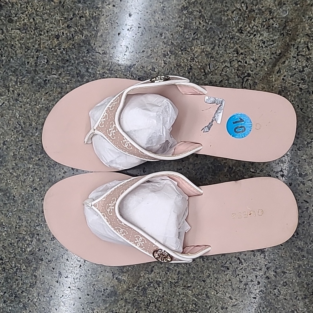 Guess womens 10 flip flops